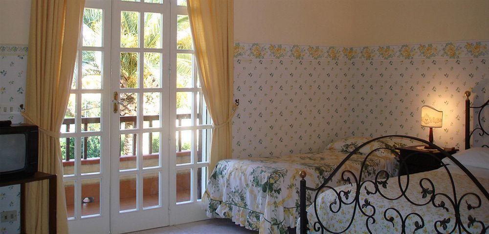 B&B Dolce Casa Syracuse Exterior photo