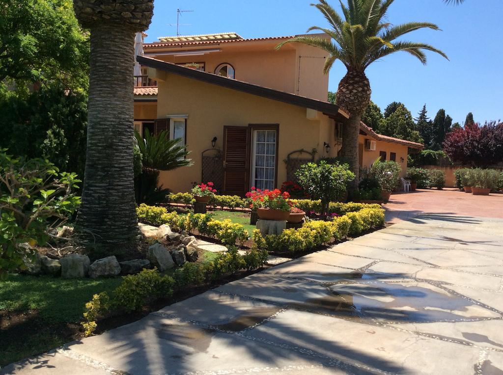 B&B Dolce Casa Syracuse Exterior photo